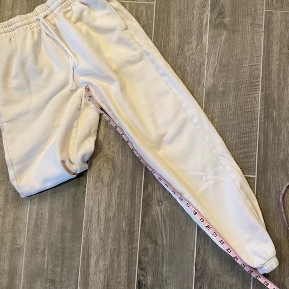 TNA Aritzia Extra Fleece Boyfriend Sweatpant | Small | Whisper White - Picture 3 of 11